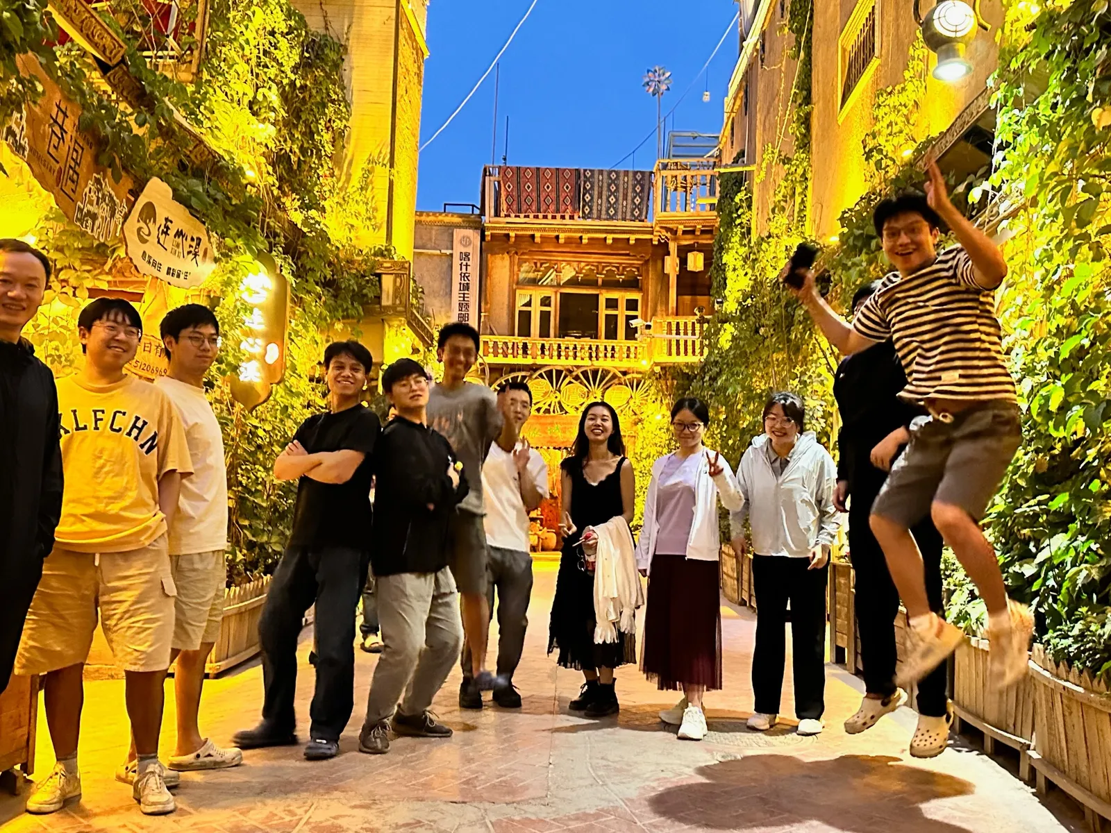 Walking the old town of Kashgar